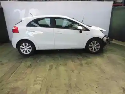 Veículo de Sucata KIA                                                RIO                                                                                                                                                                                                                                                        Drive                                                                                                                                                                                                                                                      do ano 2012 alimentado D4FC