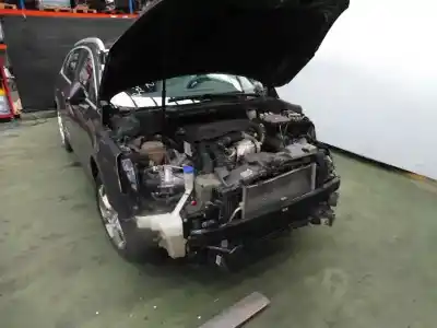 Véhicule à la ferraille peugeot 508 sw active de l'année 2011 alimenté 9hr