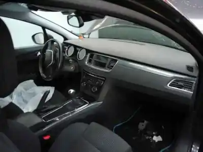 Véhicule à la ferraille peugeot 508 sw active de l'année 2011 alimenté 9hr
