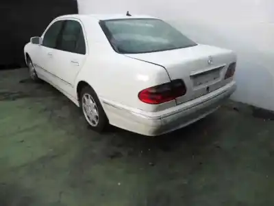 Veículo de Sucata mercedes                                           clase e (w210) berlina diesel                                                                                                                                                                                                                              320 cdi (210.026)                                                                                                                                                                                                                                          do ano 1999 alimentado 613961