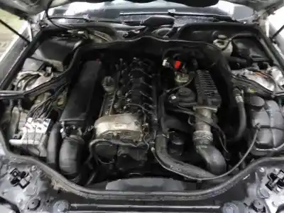 Здавання транспортного засобу mercedes-benz clase e (w211) berlina e 270 cdi (211.016) року 2002 потужний 647961