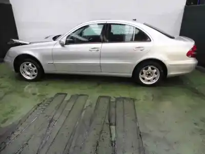 Здавання транспортного засобу mercedes-benz clase e (w211) berlina e 270 cdi (211.016) року 2002 потужний 647961