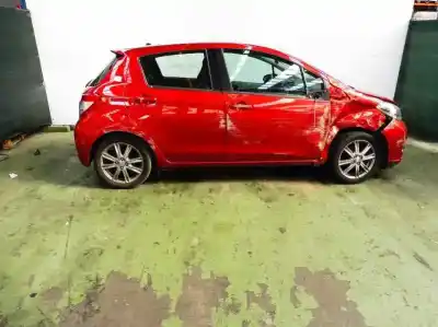 Véhicule à la ferraille toyota yaris ts de l'année 2011 alimenté 1ndtv