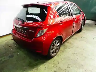 Véhicule à la ferraille toyota yaris ts de l'année 2011 alimenté 1ndtv