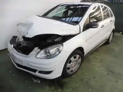 Здавання транспортного засобу mercedes-benz clase b (w245) 180 cdi (245.207) року 2006 потужний 640940