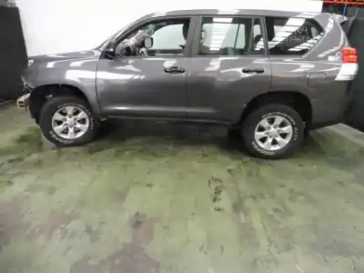Veículo de Sucata TOYOTA LAND CRUISER (J15) Basis do ano 2010 alimentado 1KDFTV