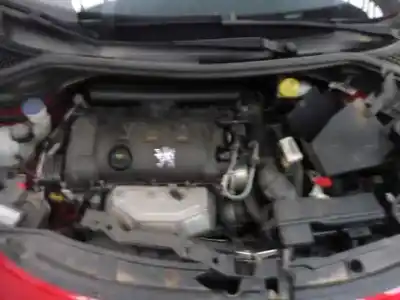 Veículo de Sucata peugeot 207 xt do ano 2007 alimentado 8fs