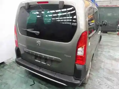Здавання транспортного засобу peugeot partner kombi outdoor року 2011 потужний 9hp