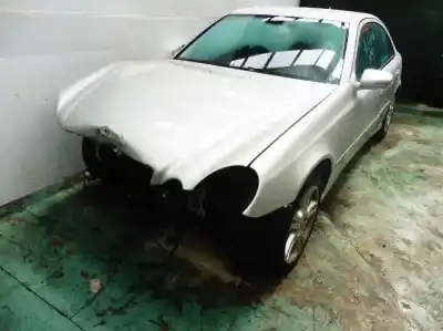 Здавання транспортного засобу mercedes-benz clase e (w211) berlina e 320 cdi (211.022) року 2006 потужний 642920