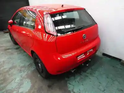 Veículo de Sucata fiat punto (199) easy do ano 2014 alimentado 199a9000