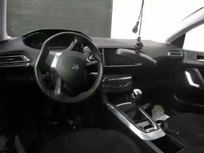 Veicolo di demolizione peugeot 308 allure dell'anno 2014 alimentato 9h05