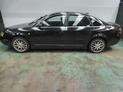 Sloopvoertuig audi a6 berlina (4b2) 2.5 tdi van het jaar 2000 aangedreven ake