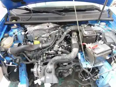 Véhicule à la ferraille dacia sandero stepway de l'année 2017 alimenté h4b4