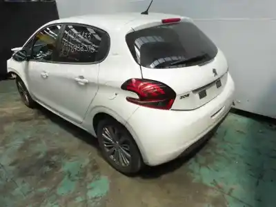 Veículo de Sucata peugeot                                            208                                                                                                                                                                                                                                                        style                                                                                                                                                                                                                                                      do ano 2016 alimentado bh02