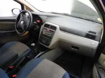 Veículo de Sucata fiat grande punto (199_) 1.3 d multijet (199.axd11, 199.axd1a, 199.axd1b,... do ano 2006 alimentado 199a3000