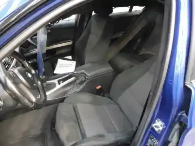 Véhicule à la ferraille bmw serie 3 berlina (e90) 330d de l'année 2005 alimenté 30603 d