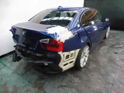 Véhicule à la ferraille bmw serie 3 berlina (e90) 330d de l'année 2005 alimenté 30603 d