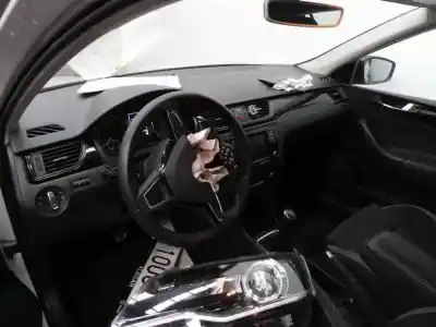 Scrapping Vehicle skoda spaceback (5h) like of the year 2017 powered chzb
