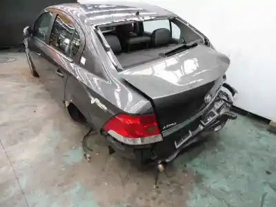 Veículo de Sucata opel astra h berlina edition do ano 2011 alimentado a17dtr