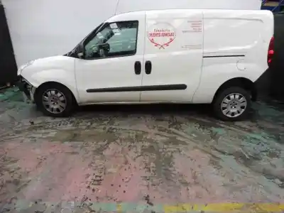Здавання транспортного засобу FIAT DOBLO Active року 2014 потужний 263A2000