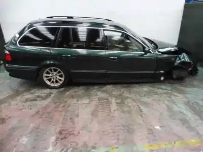 Утилизация автомобиля bmw serie 5 touring (e39) 520i exclusive года 2002 питание 226s1g