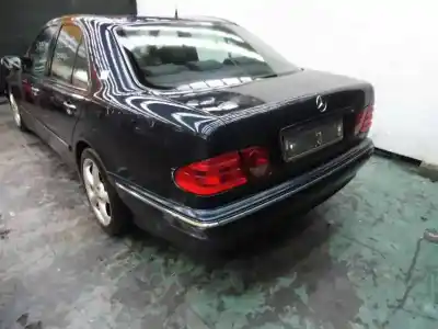 Vehicul casat mercedes                                           clase e (w210) berlina diesel                                                                                                                                                                                                                              220 cdi (210.006)                                                                                                                                                                                                                                          al anului 2004 alimentat om611961