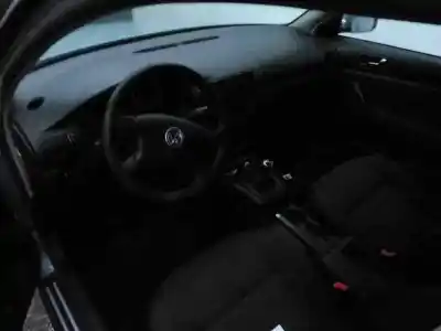 Sloopvoertuig volkswagen passat berlina (3b3) edition van het jaar 2002 aangedreven avb