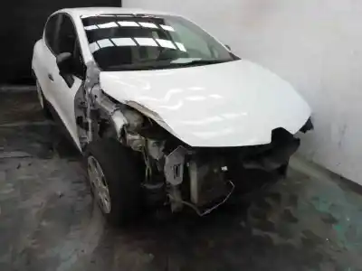 Véhicule à la ferraille renault clio iv business de l'année 2015 alimenté k9kb6