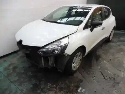 Véhicule à la ferraille renault clio iv business de l'année 2015 alimenté k9kb6