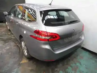 Sloopvoertuig peugeot 308 sw active van het jaar 2015 aangedreven ah01