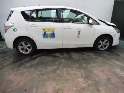 Vehicul casat toyota                                             verso                                                                                                                                                                                                                                                      active                                                                                                                                                                                                                                                     al anului 2013 alimentat 1adftv