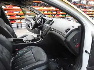 Здавання транспортного засобу opel insignia berlina cosmo року 2011 потужний a20dth