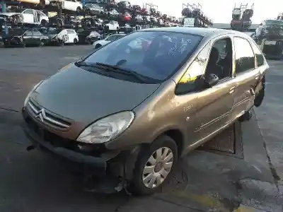 Vehículo de desguace citroen xsara picasso citroen xsara picasso hdi 110fap lx plus del año 2007 con motor 9hz