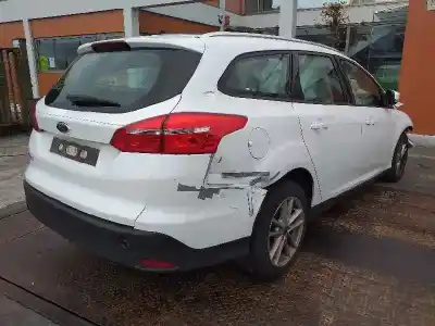 Véhicule à la ferraille ford focus lim. business de l'année 2014 alimenté t1da