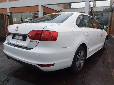 Veículo de Sucata volkswagen jetta (162) sport do ano 2013 alimentado cffb