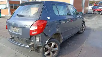 Veículo de Sucata skoda fabia (5j2 ) elegance do ano 2010 alimentado cbz