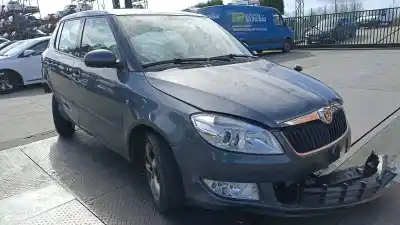 Veículo de Sucata skoda fabia (5j2 ) elegance do ano 2010 alimentado cbz