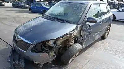 Veículo de Sucata skoda fabia (5j2 ) elegance do ano 2010 alimentado cbz