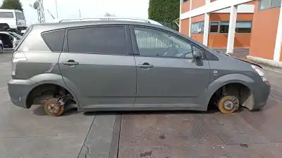 Scrapping Vehicle TOYOTA COROLLA VERSO (R1) 2.2 D-4D Sport of the year 2006 powered 2AD-FHV