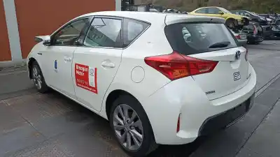 Здавання транспортного засобу toyota auris hybrid active року 2013 потужний 2zrfxe