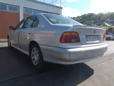 Veicolo di demolizione bmw serie 5 berlina (e39) 520d dell'anno 2000 alimentato 254d1
