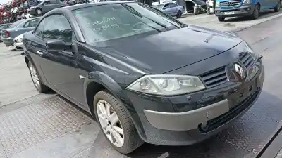 Scrapping Vehicle renault megane ii coupe luxe privilege of the year 2004 powered f9q b8