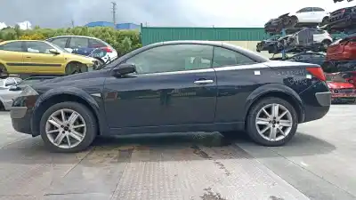 Scrapping Vehicle renault megane ii coupe luxe privilege of the year 2004 powered f9q b8