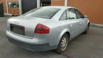Sloopvoertuig audi a6 berlina (4b2) 1.8 t van het jaar 1998 aangedreven aeb