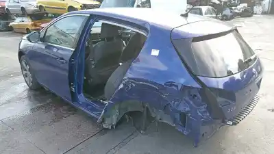 Sloopvoertuig peugeot 308 access van het jaar 2018 aangedreven yh01