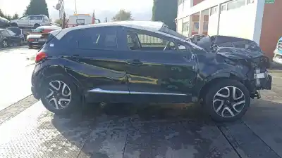 Sloopvoertuig RENAULT CAPTUR Adventure van het jaar 2016 aangedreven K9K608