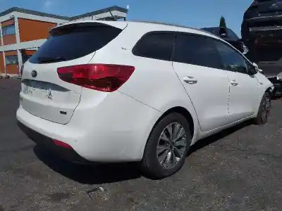 Veicolo di demolizione kia ceed 1.6 crdi dell'anno 2018 alimentato d4fb