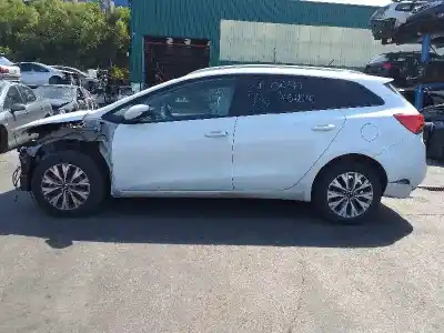 Veicolo di demolizione kia ceed 1.6 crdi dell'anno 2018 alimentato d4fb