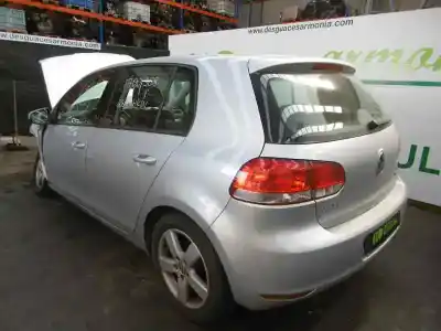 Vehículo de desguace VOLKSWAGEN GOLF VI (5K1) 1.6 TDI DPF del año 2012 con motor CAYC