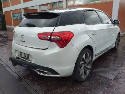 Véhicule à la ferraille citroen ds5 2.0 hdi fap de l'année 2012 alimenté rhhdw10cted4